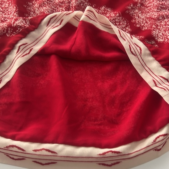 CAbi red cami top size small - Picture 8 of 8